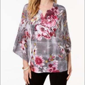 JM Collection Women’s Top With Bell Sleeves Large